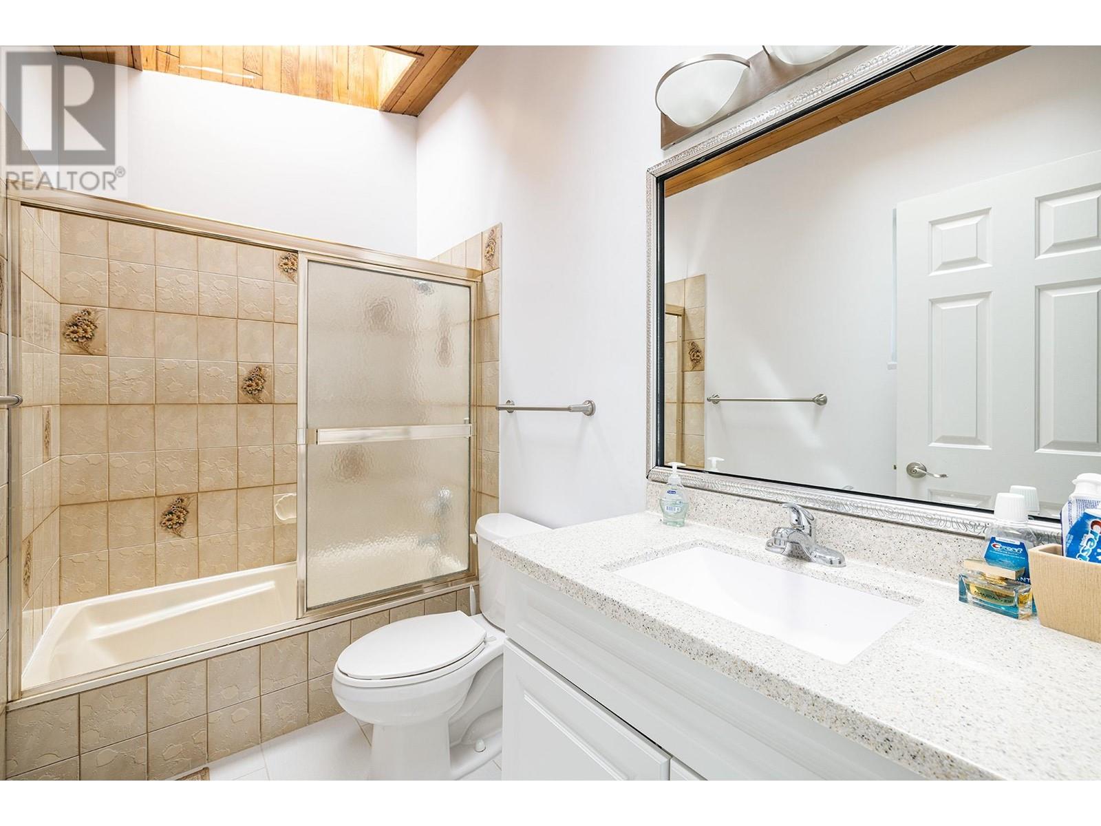 6160 Lakeview Avenue, Burnaby, British Columbia  V5E 2P2 - Photo 25 - R2806174