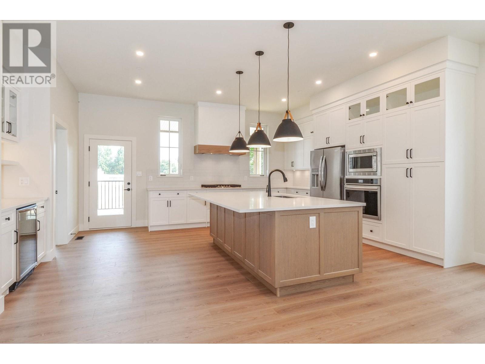 20865 Golf Lane, Maple Ridge, British Columbia  V2X 1M1 - Photo 12 - R2806194