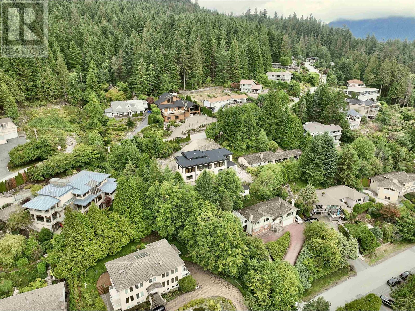 567 Ballantree Road, West Vancouver, British Columbia  V7S 1W4 - Photo 6 - R2806245