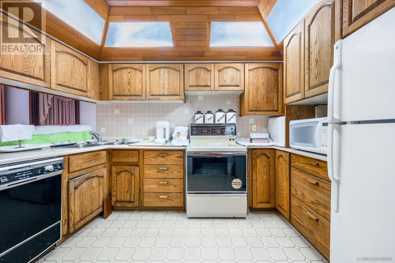 7980 Willowfield Drive, Richmond, British Columbia  V7C 4S7 - Photo 12 - R2806286