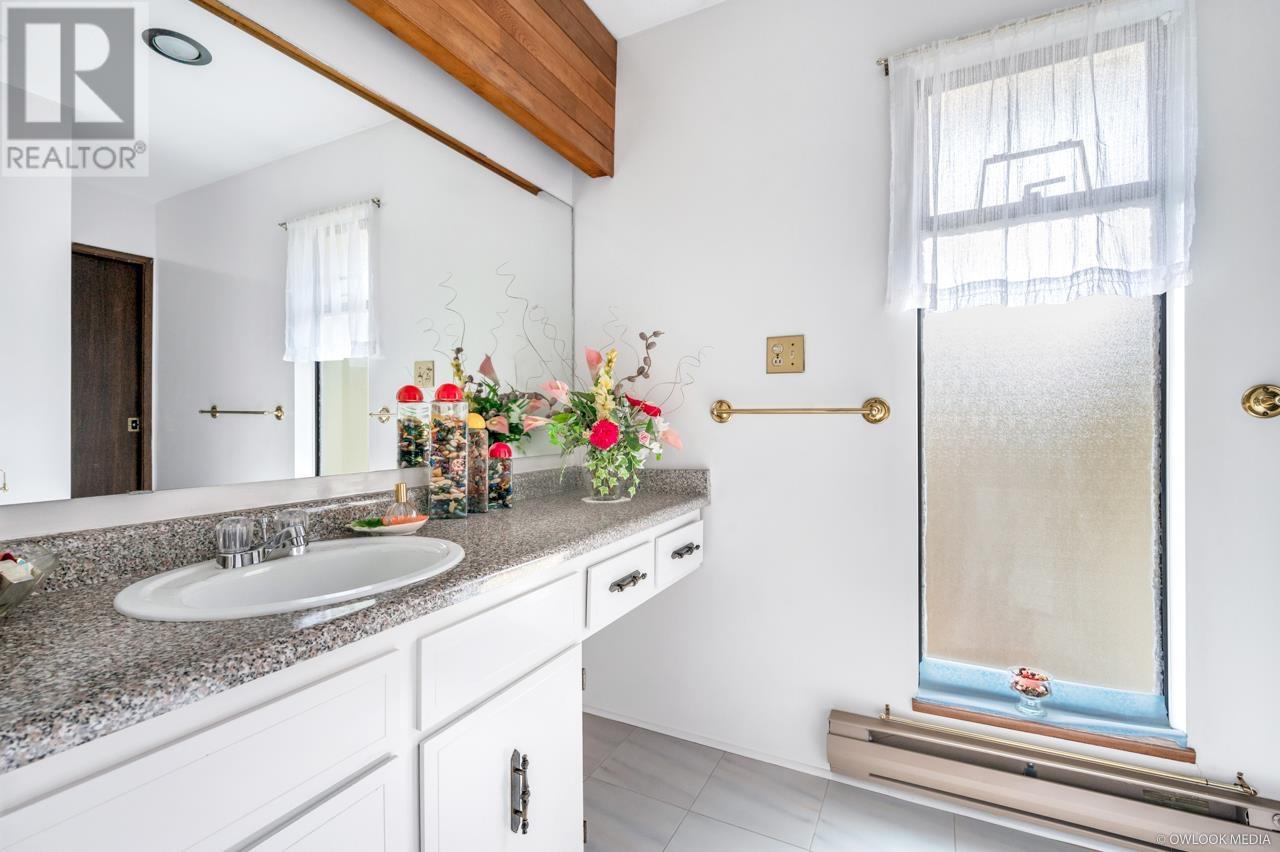 7980 Willowfield Drive, Richmond, British Columbia  V7C 4S7 - Photo 5 - R2806286