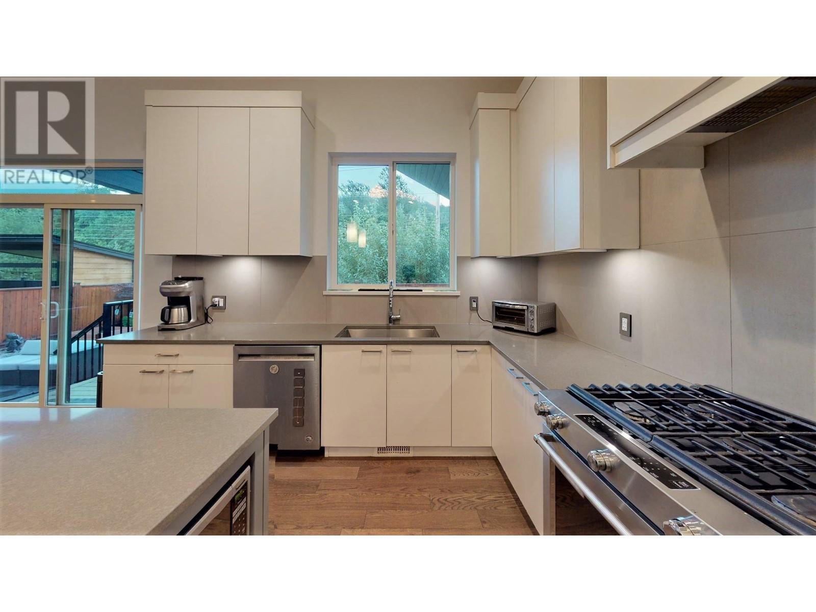 39248 Cardinal Drive, Squamish, British Columbia  V8B 0V3 - Photo 10 - R2805550