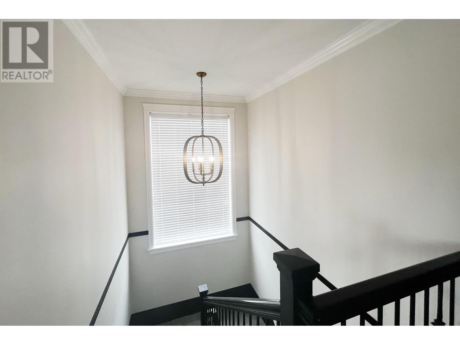 202 Seventh Avenue, New Westminster, British Columbia  V3L 4H6 - Photo 16 - R2806264