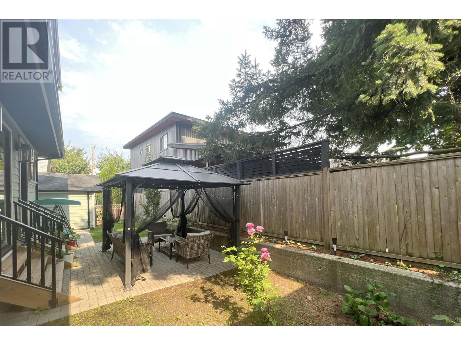 202 Seventh Avenue, New Westminster, British Columbia  V3L 4H6 - Photo 37 - R2806264