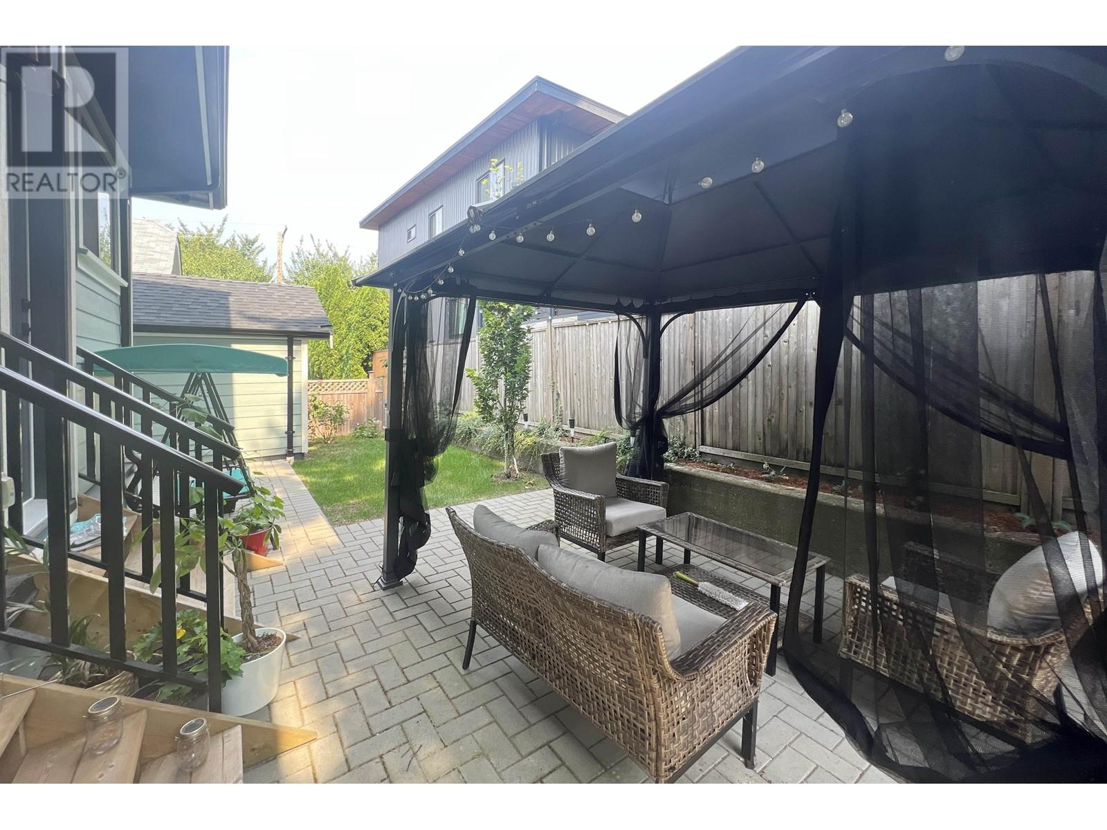 202 Seventh Avenue, New Westminster, British Columbia  V3L 4H6 - Photo 35 - R2806264
