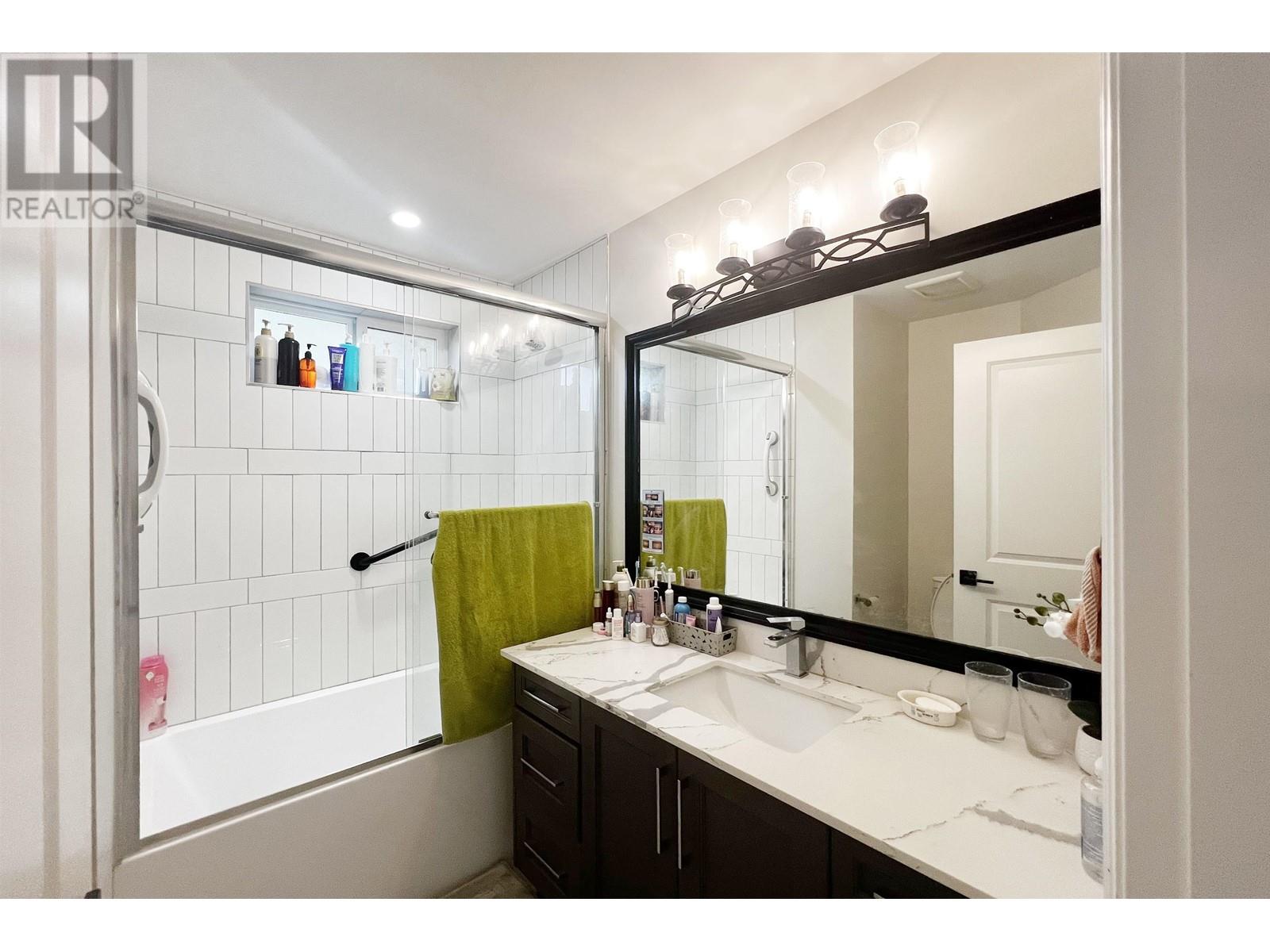202 Seventh Avenue, New Westminster, British Columbia  V3L 4H6 - Photo 26 - R2806264
