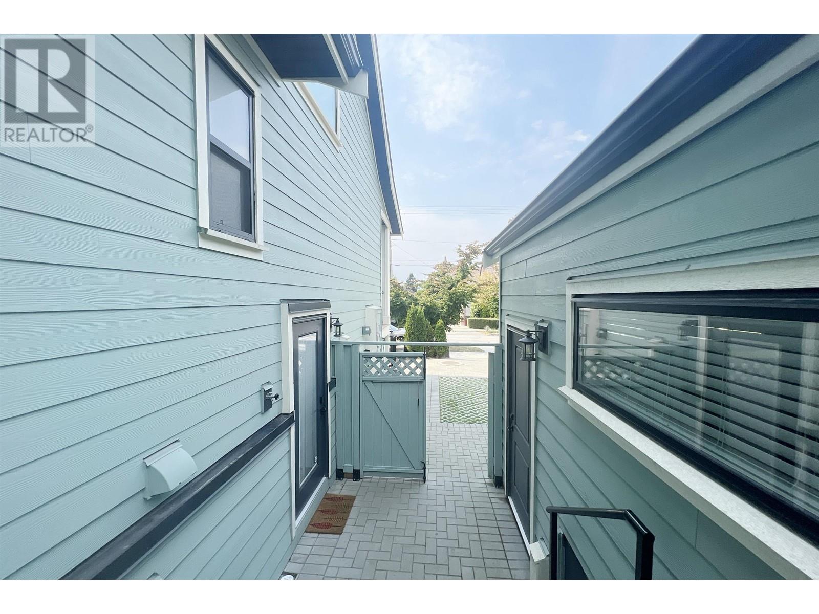 202 Seventh Avenue, New Westminster, British Columbia  V3L 4H6 - Photo 39 - R2806264