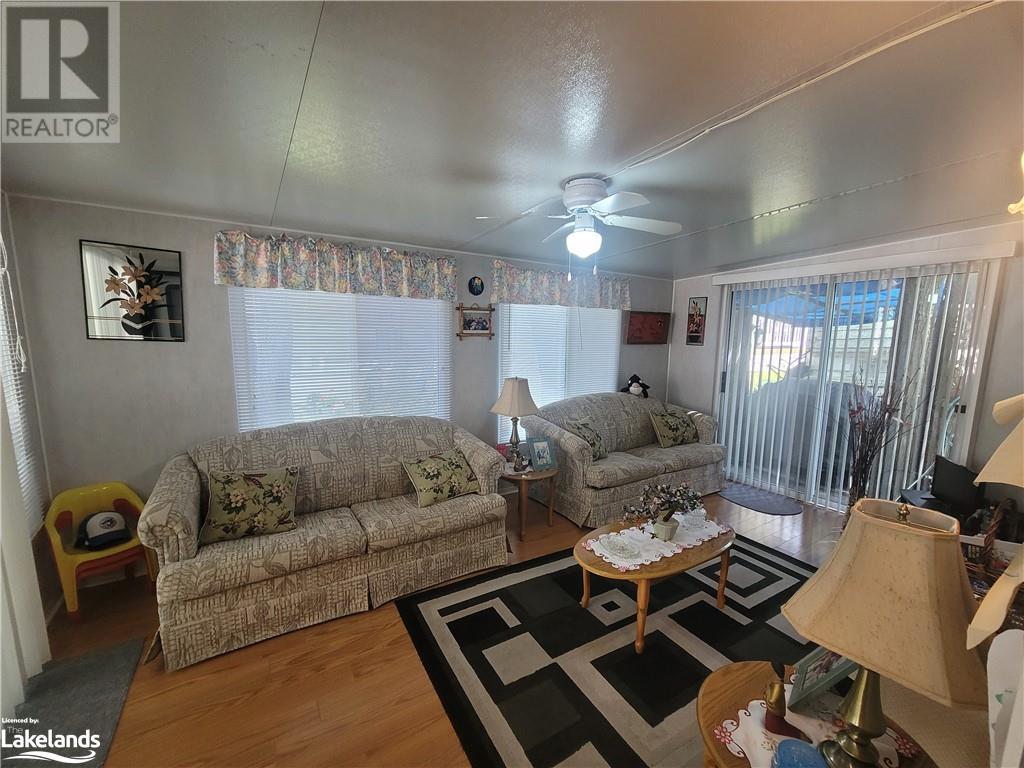 180 14th Street, Wasaga Beach, Ontario  L9Z 1X7 - Photo 15 - 40467808