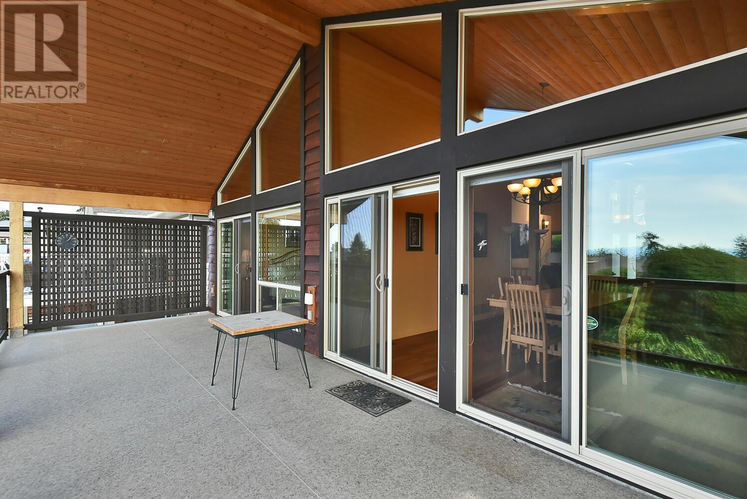 6371 Samron Road, Sechelt, British Columbia  V7Z 0N6 - Photo 14 - R2806366