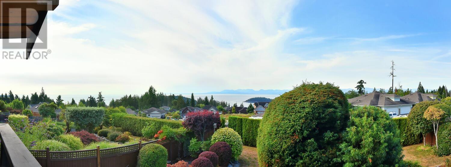 6371 Samron Road, Sechelt, British Columbia  V7Z 0N6 - Photo 2 - R2806366