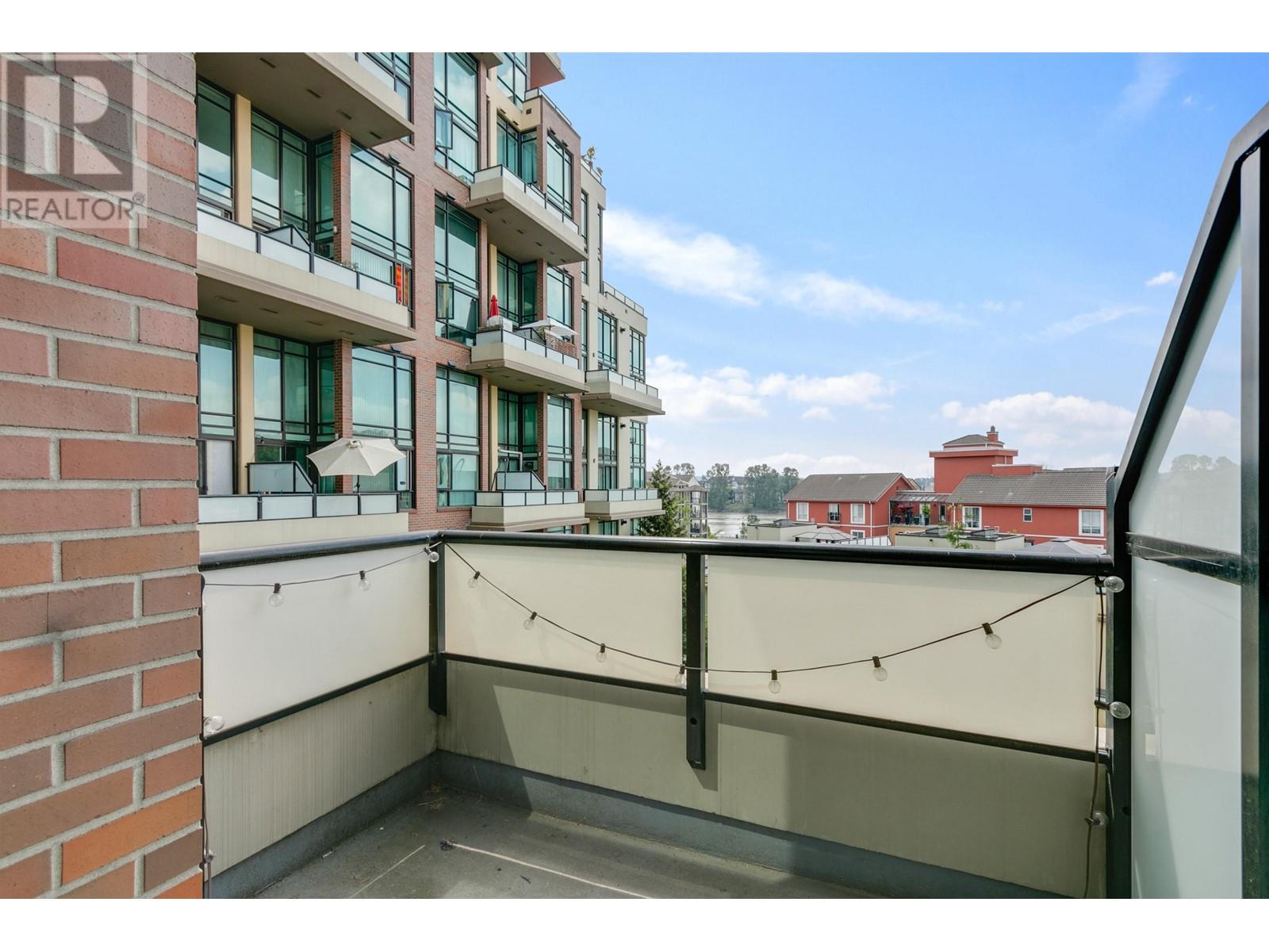 315 10 Renaissance Square, New Westminster, British Columbia  V3M 7B1 - Photo 19 - R2806359