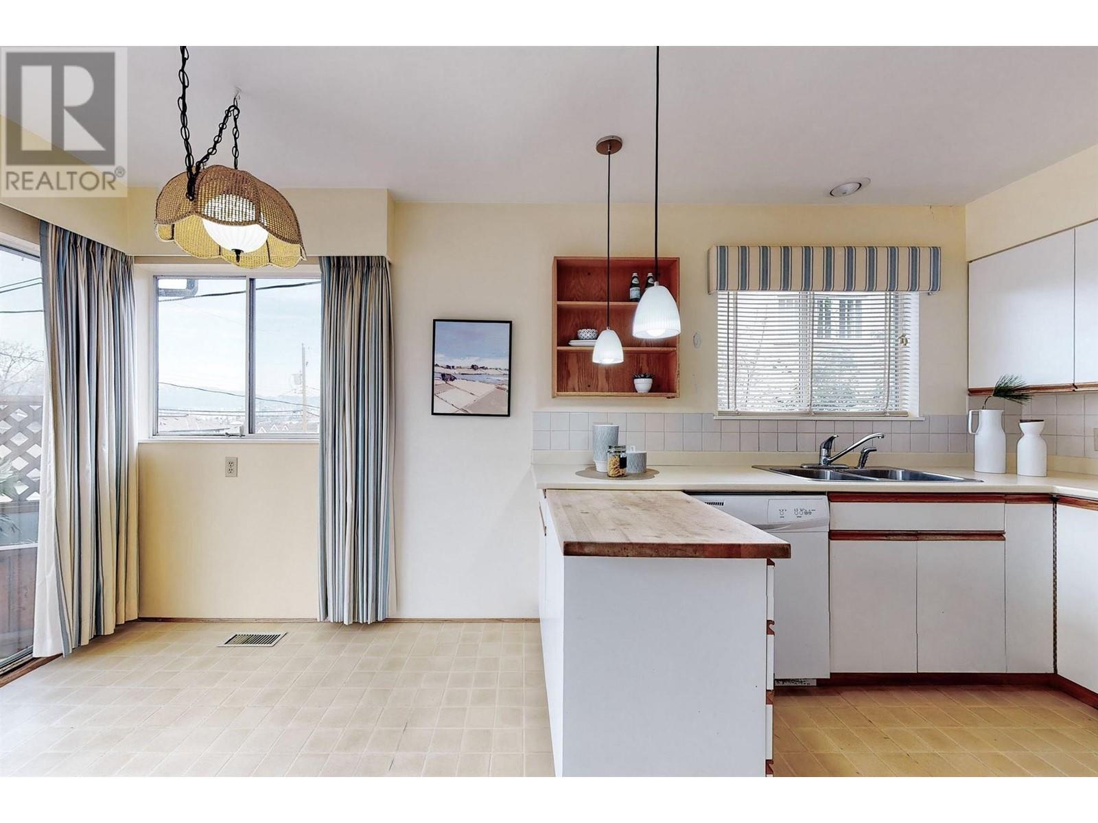 3845 W 14th Avenue, Vancouver, British Columbia  V6R 2X1 - Photo 12 - R2806213