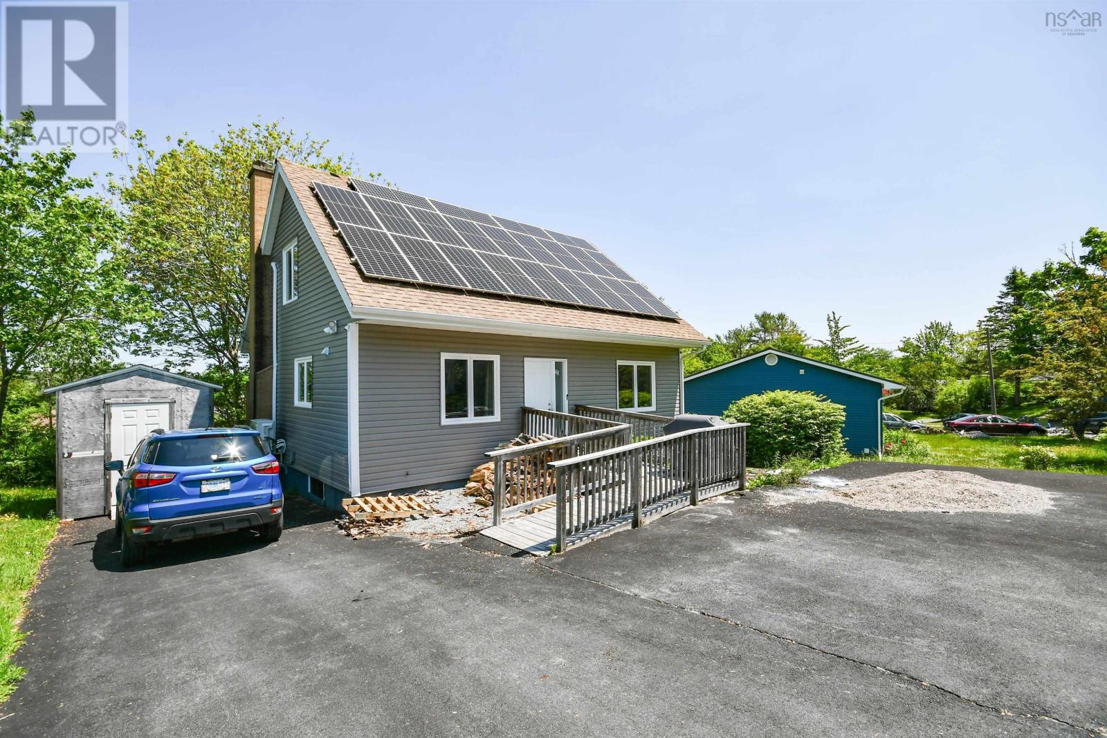 20 Tache Street, Lower Sackville, Nova Scotia B4C 1Y6 (25751714) Jon