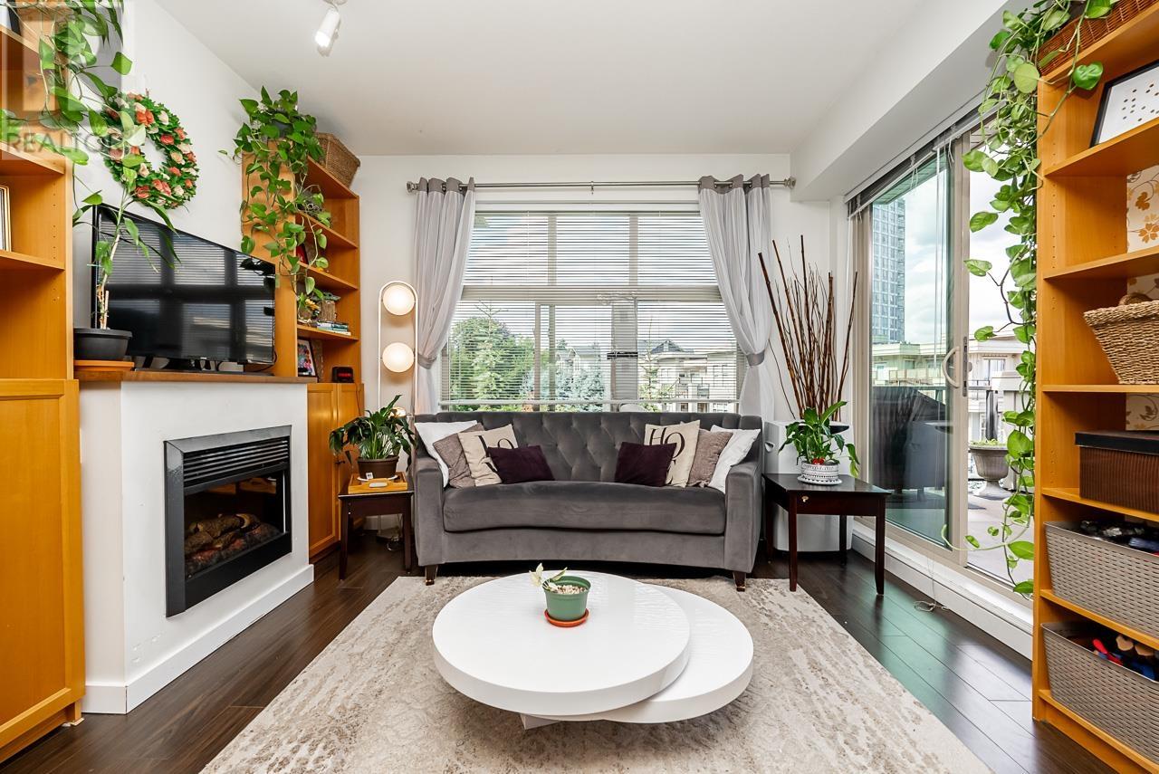 304 265 Ross Drive, New Westminster, British Columbia  V3L 0C8 - Photo 16 - R2803740