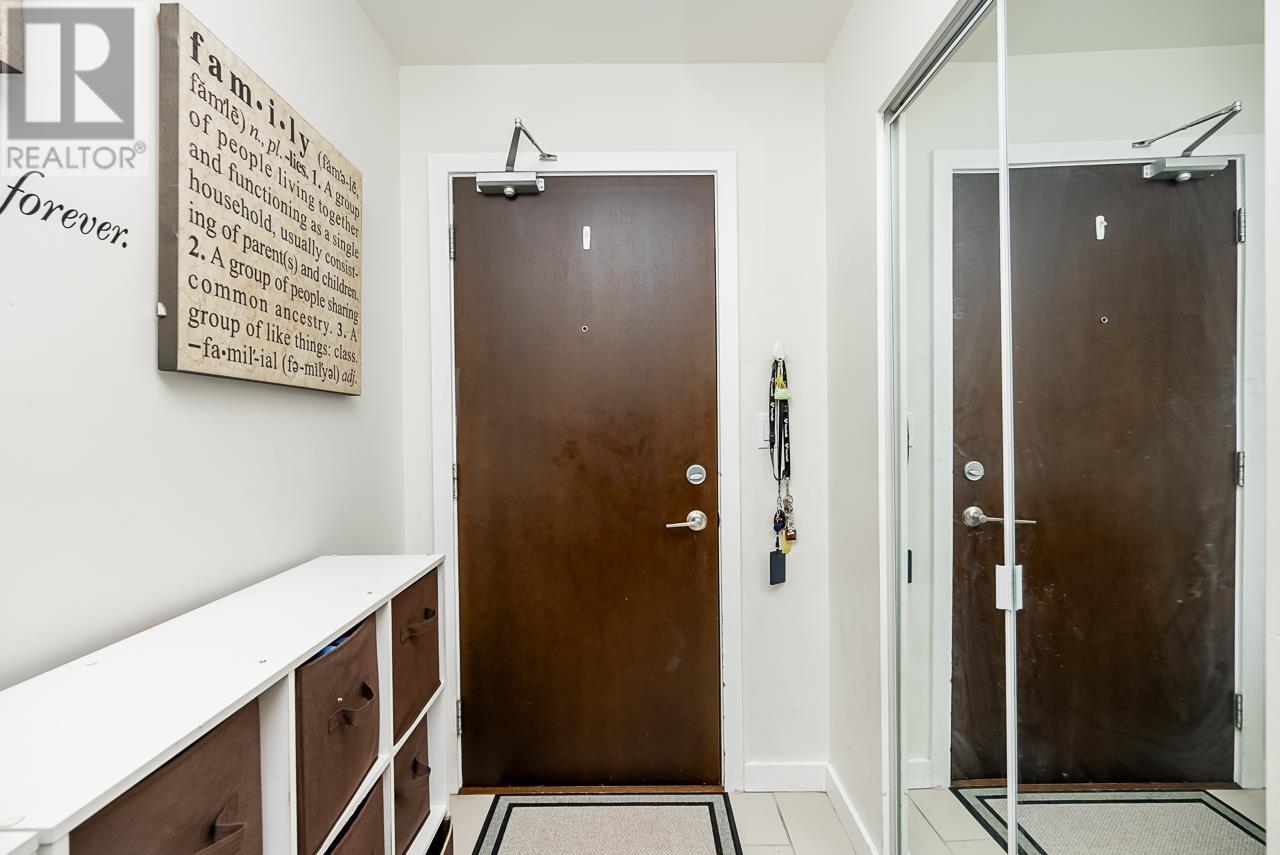 304 265 Ross Drive, New Westminster, British Columbia  V3L 0C8 - Photo 4 - R2803740