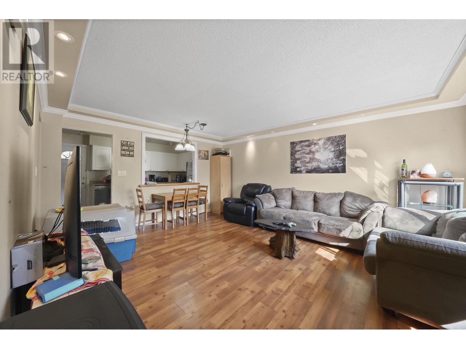 21460 Mayo Place, Maple Ridge, British Columbia  V2X 2K9 - Photo 4 - R2806438