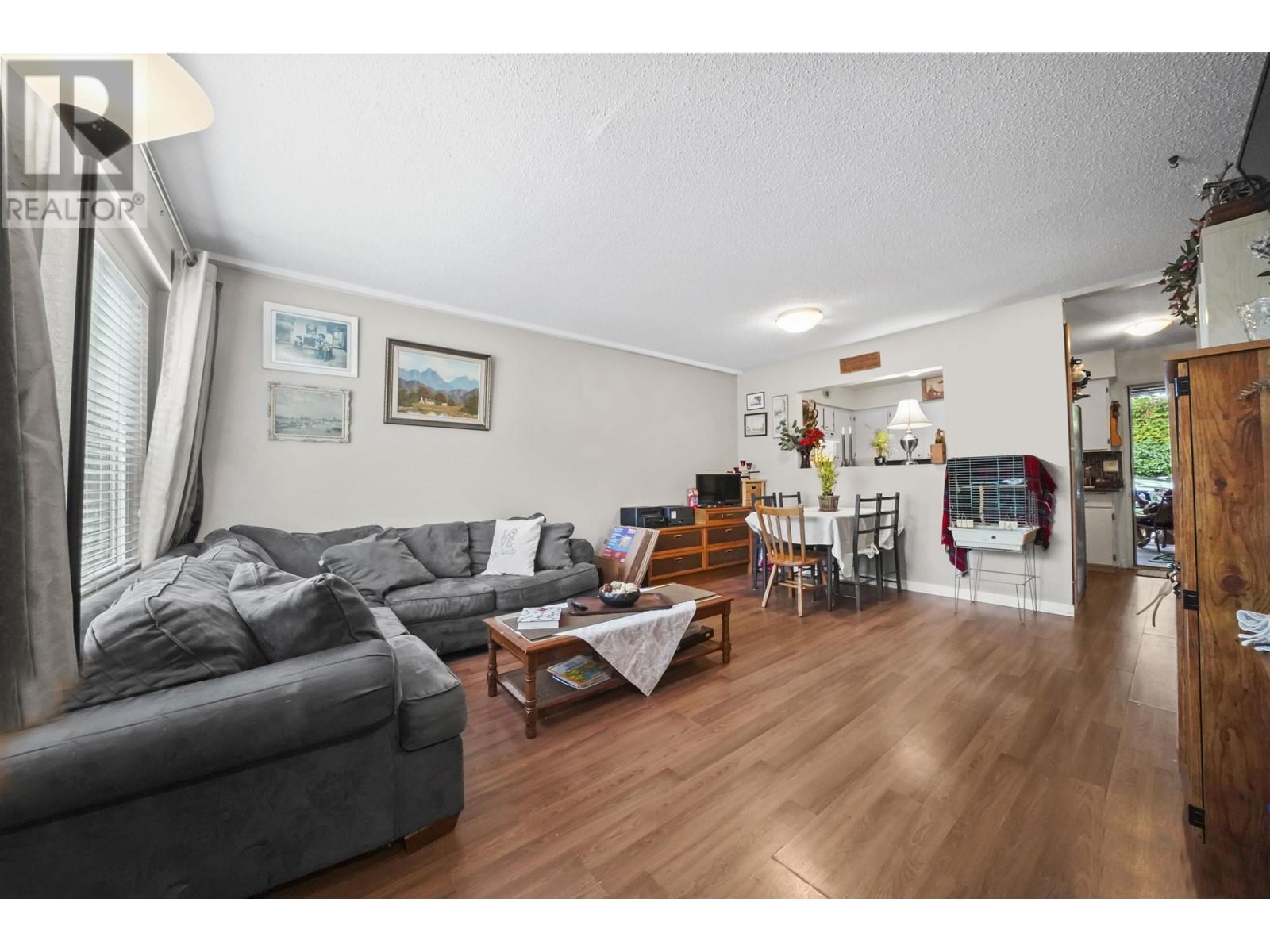 21466 Mayo Place, Maple Ridge, British Columbia  V2X 2K9 - Photo 3 - R2806439