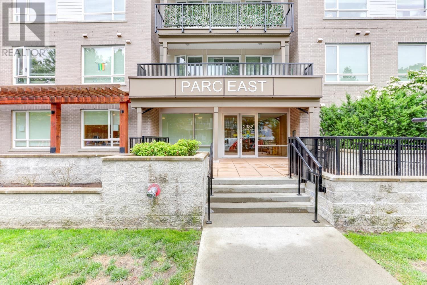 202 2382 Atkins Avenue, Port Coquitlam, British Columbia  V3C 0G7 - Photo 2 - R2806454