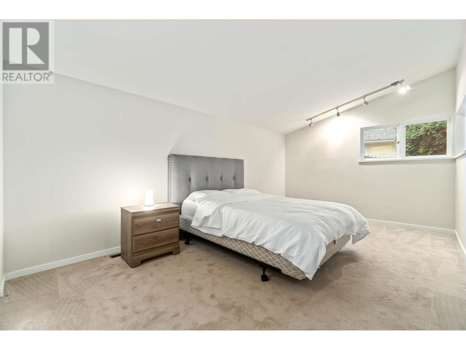 6137 Collingwood Place, Vancouver, British Columbia  V6N 1V2 - Photo 11 - R2801076