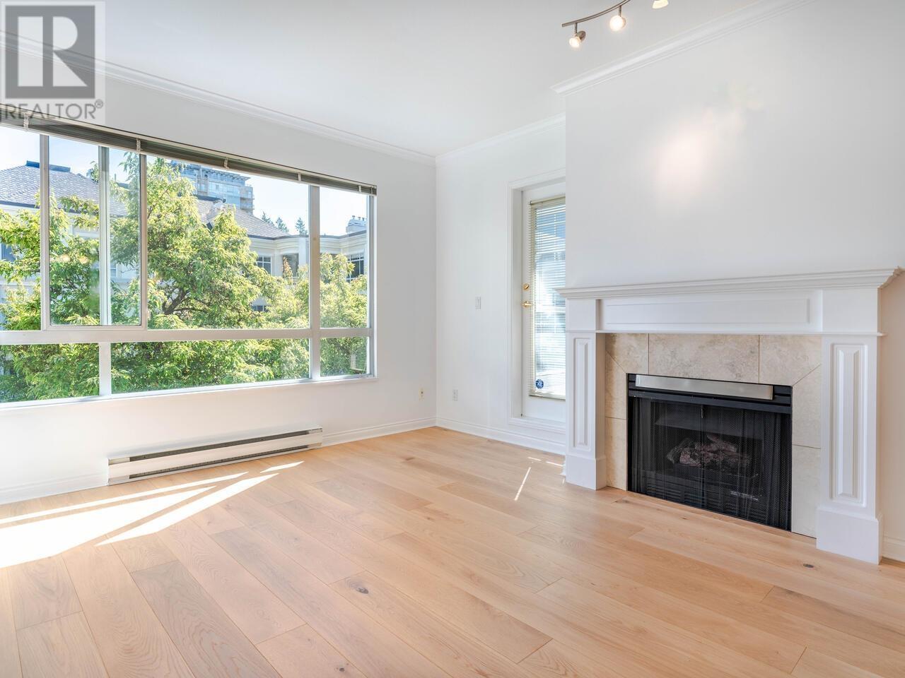 319 5735 Hampton Place, Vancouver, British Columbia  V6T 2G8 - Photo 5 - R2806636