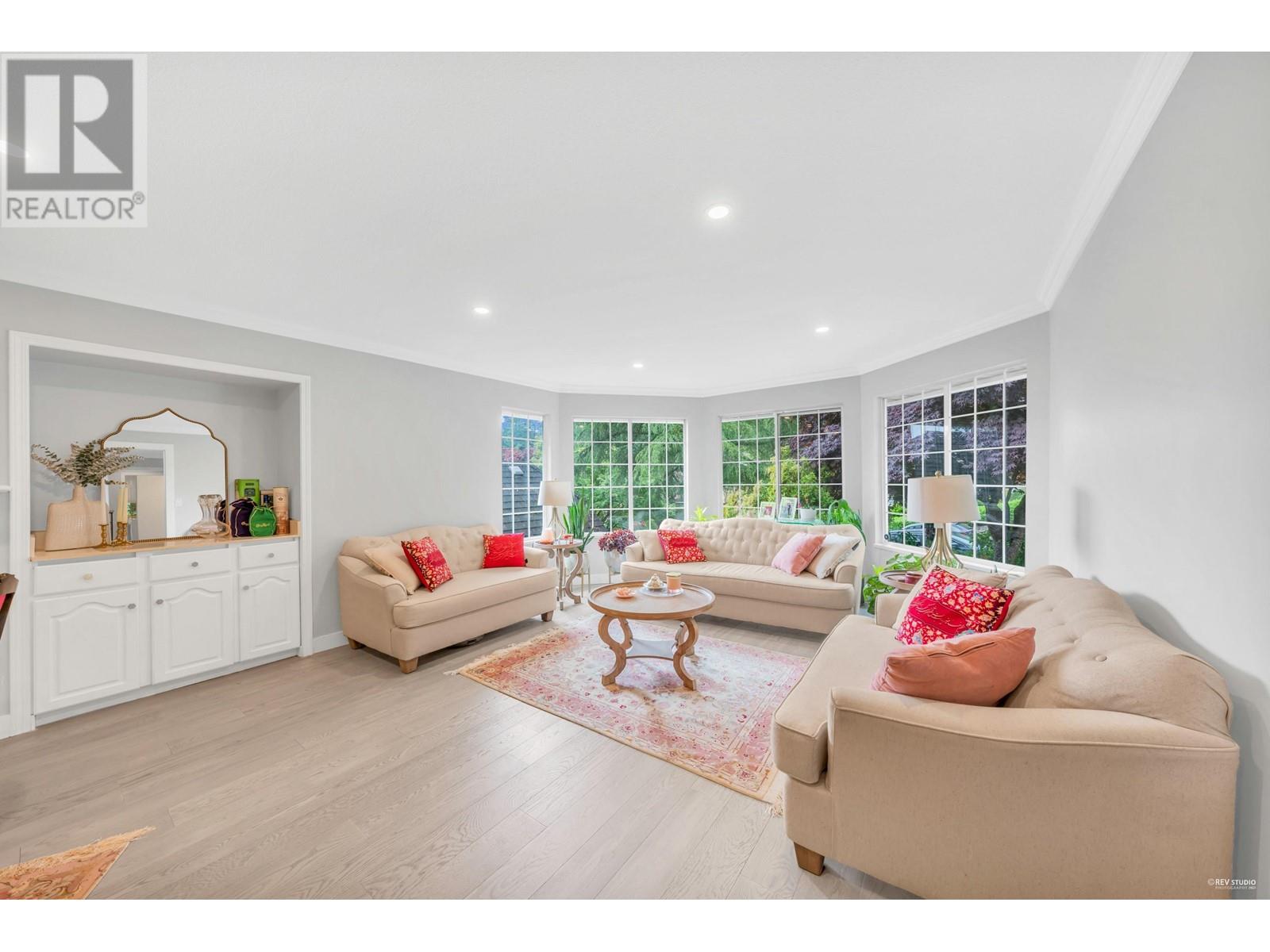 5367 Westhaven Wynd, West Vancouver, British Columbia  V7W 3E8 - Photo 4 - R2806685