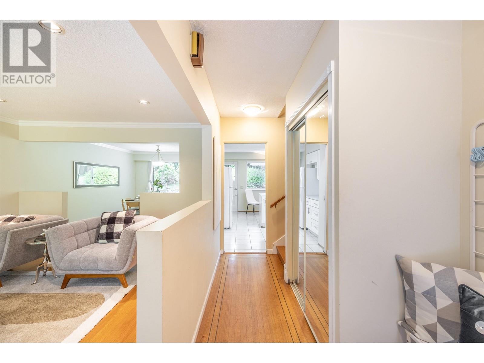 1315 Lawson Avenue, West Vancouver, British Columbia  V7T 2E6 - Photo 10 - R2806768