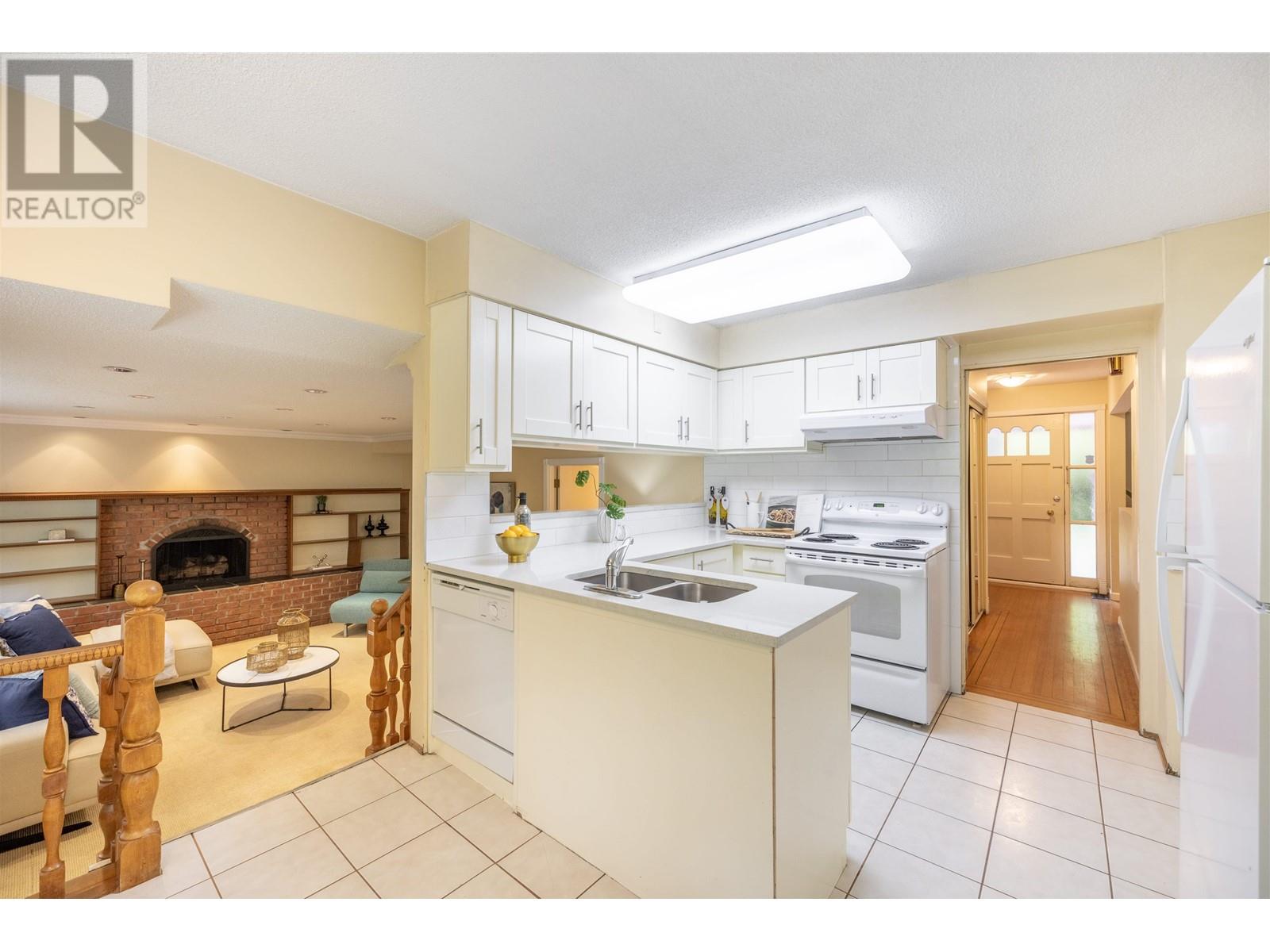 1315 Lawson Avenue, West Vancouver, British Columbia  V7T 2E6 - Photo 15 - R2806768