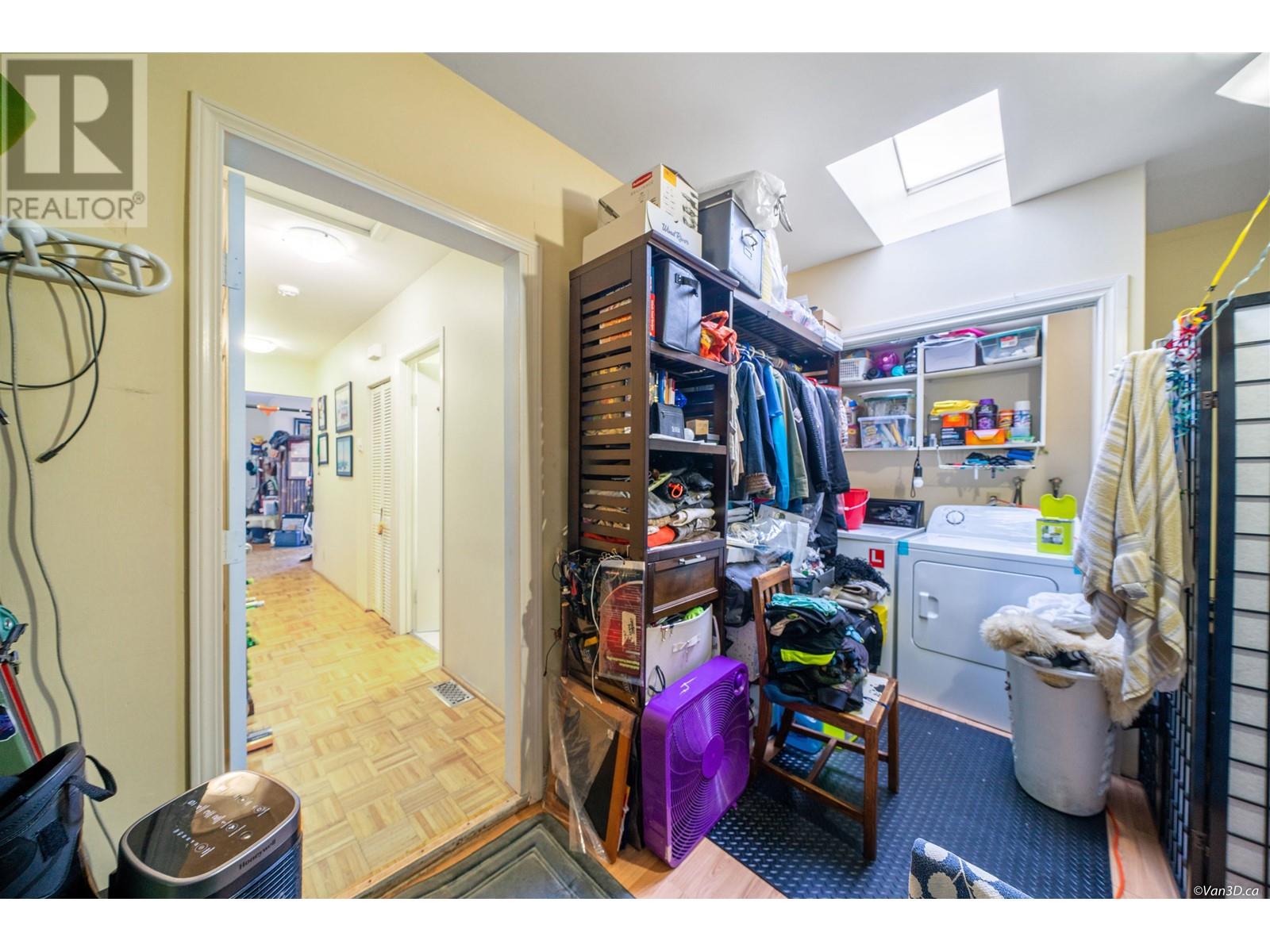 346 Blue Mountain Street, Coquitlam, British Columbia  V3K 4J4 - Photo 17 - R2806758
