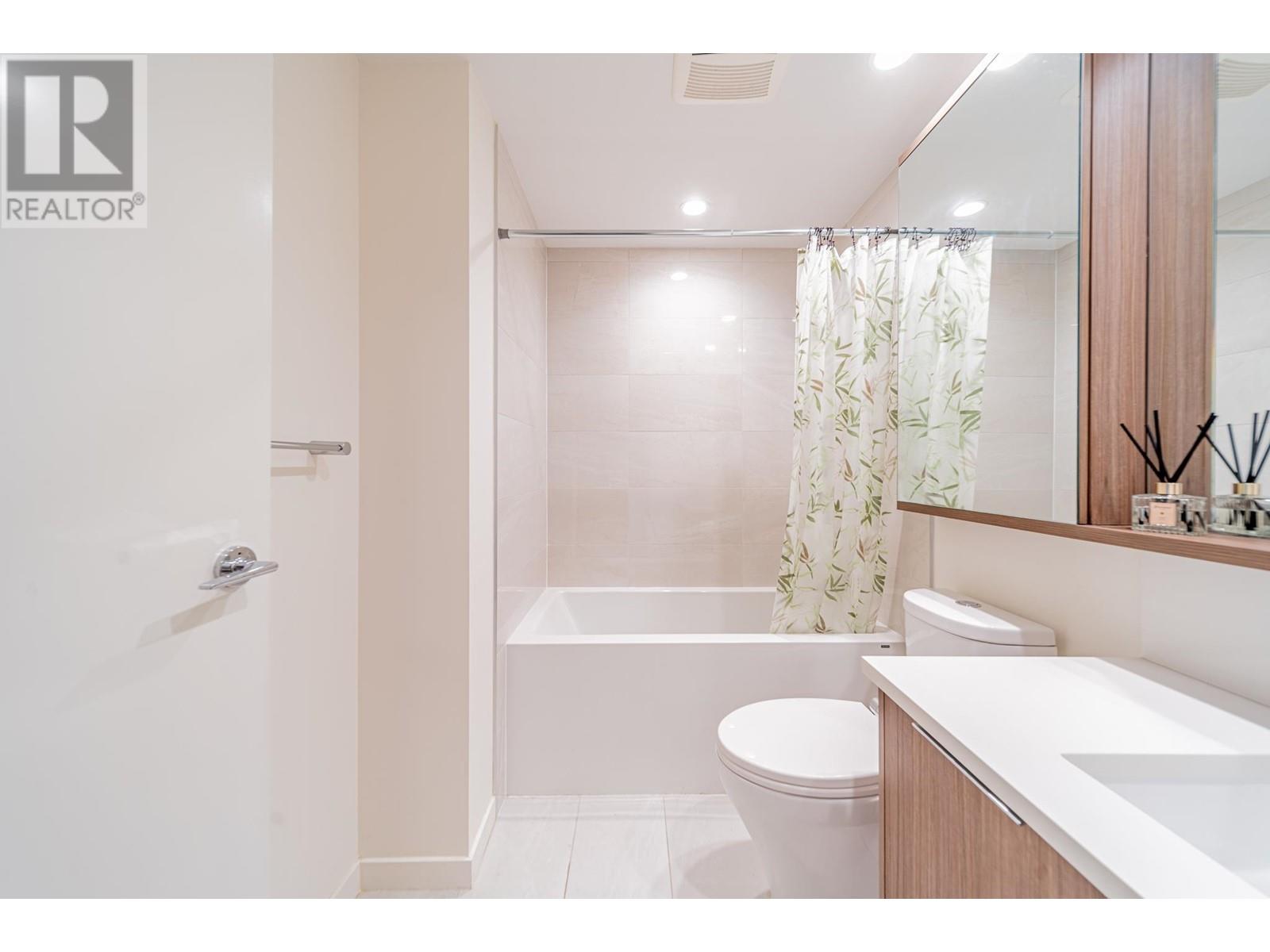 1404 4465 Juneau Street, Burnaby, British Columbia  V5C 0L8 - Photo 4 - R2806660