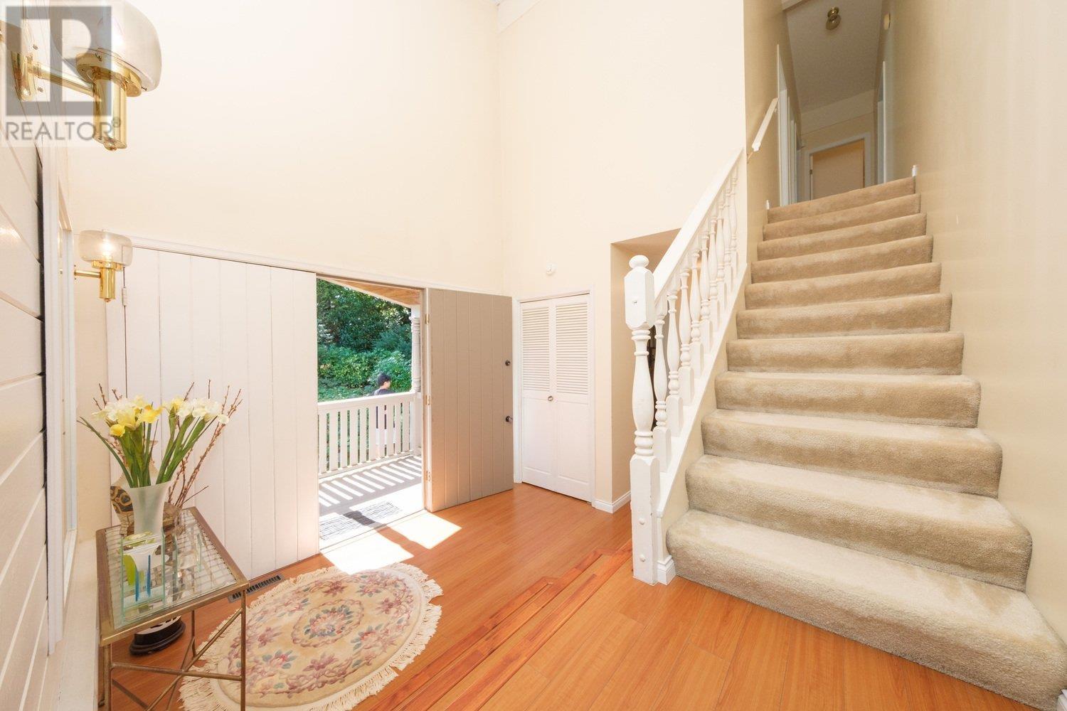 4631 Woodburn Place, West Vancouver, British Columbia  V7S 2W8 - Photo 2 - R2805833
