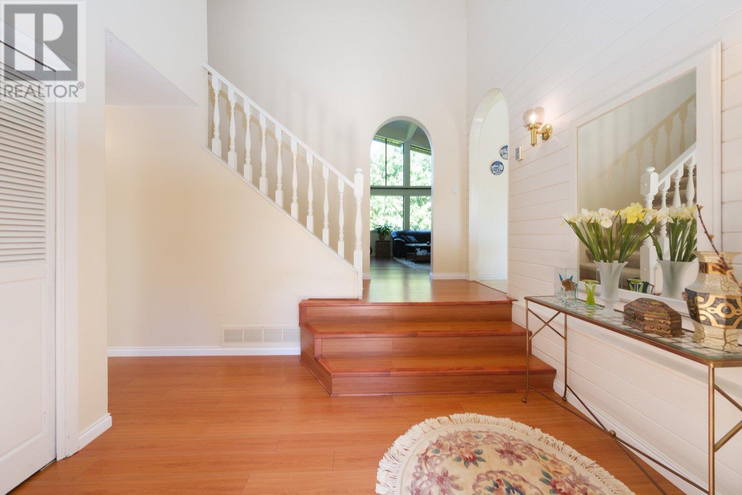4631 Woodburn Place, West Vancouver, British Columbia  V7S 2W8 - Photo 3 - R2805833