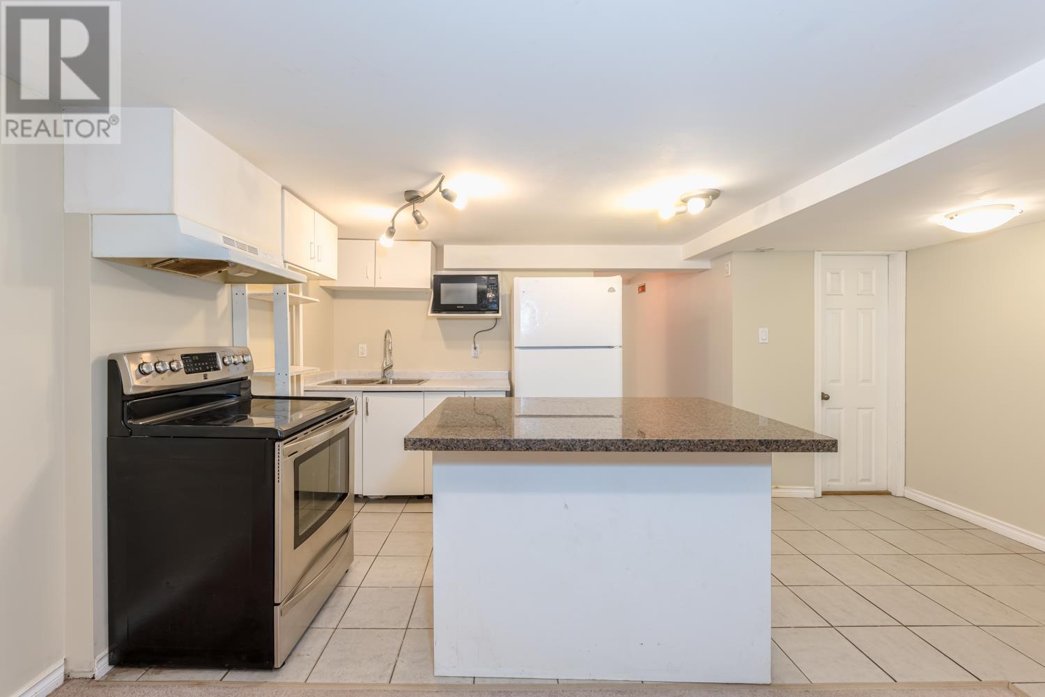 443 Wilson Street, New Westminster, British Columbia  V3L 3R7 - Photo 16 - R2806000