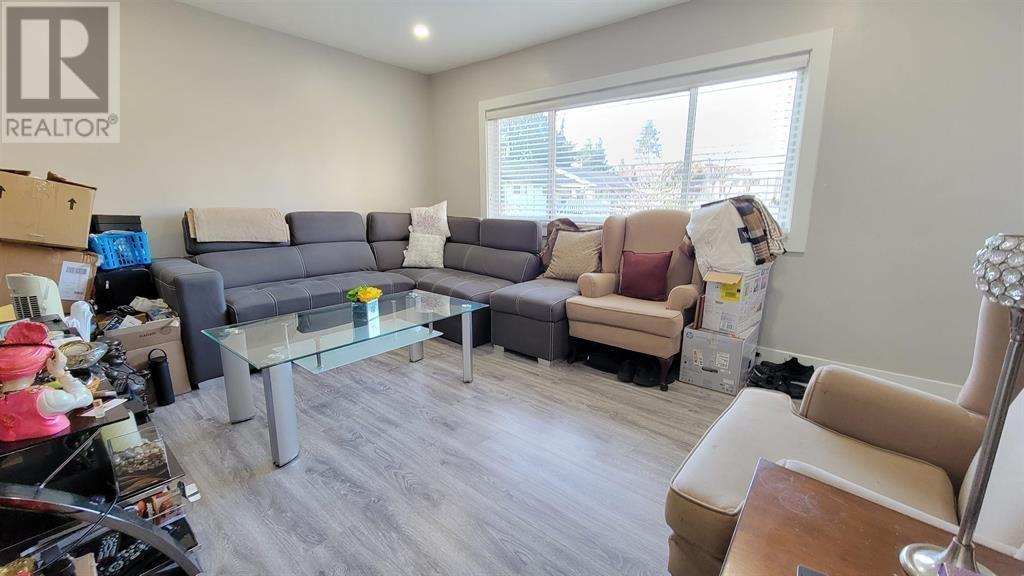 8138 Buscombe Street, Vancouver, British Columbia  V5X 3S1 - Photo 4 - R2806114