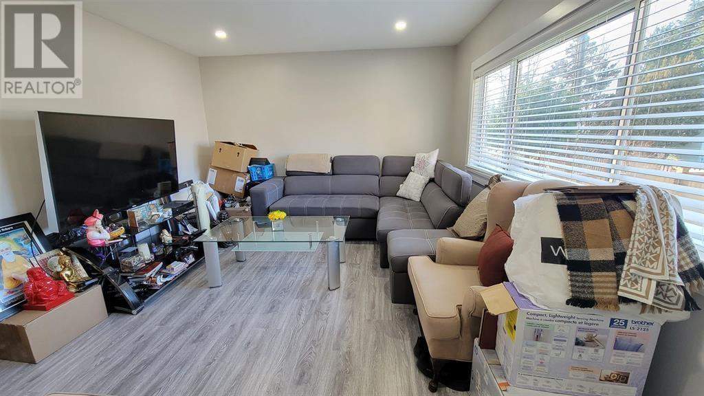 8138 Buscombe Street, Vancouver, British Columbia  V5X 3S1 - Photo 3 - R2806114
