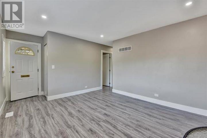 8138 Buscombe Street, Vancouver, British Columbia  V5X 3S1 - Photo 14 - R2806114