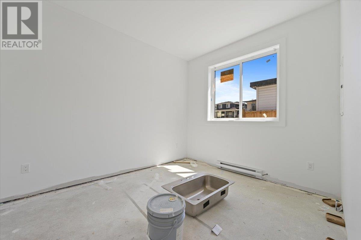 221 Mabel Street, New Westminster, British Columbia  V3M 5A8 - Photo 37 - R2807016