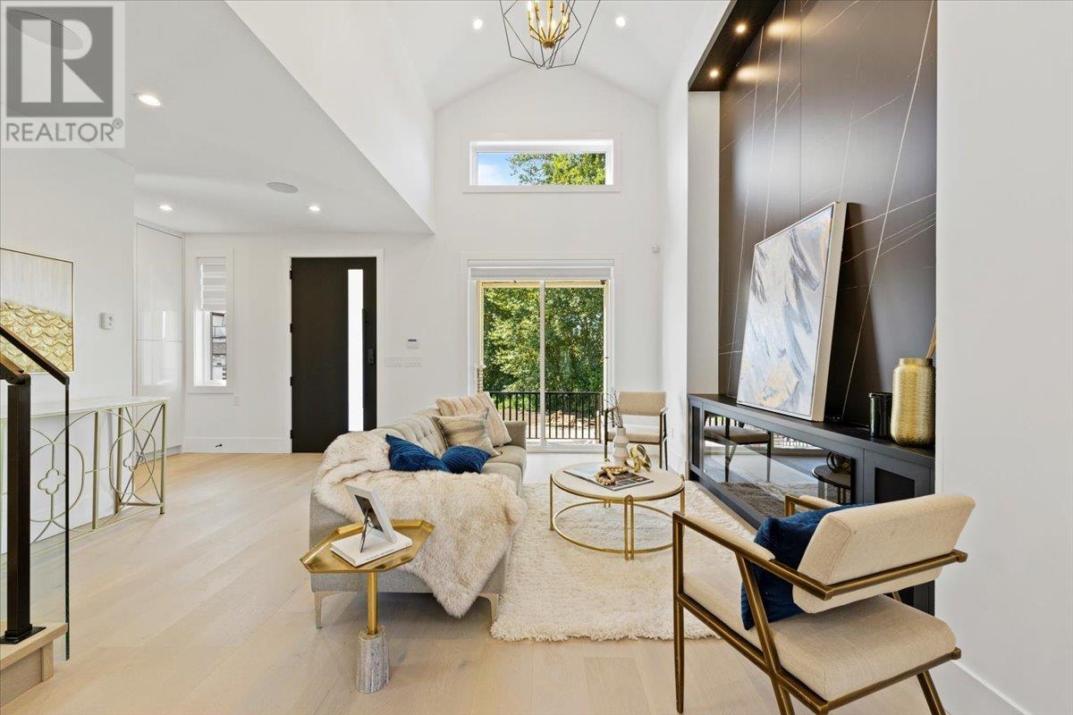 221 Mabel Street, New Westminster, British Columbia  V3M 5A8 - Photo 7 - R2807016