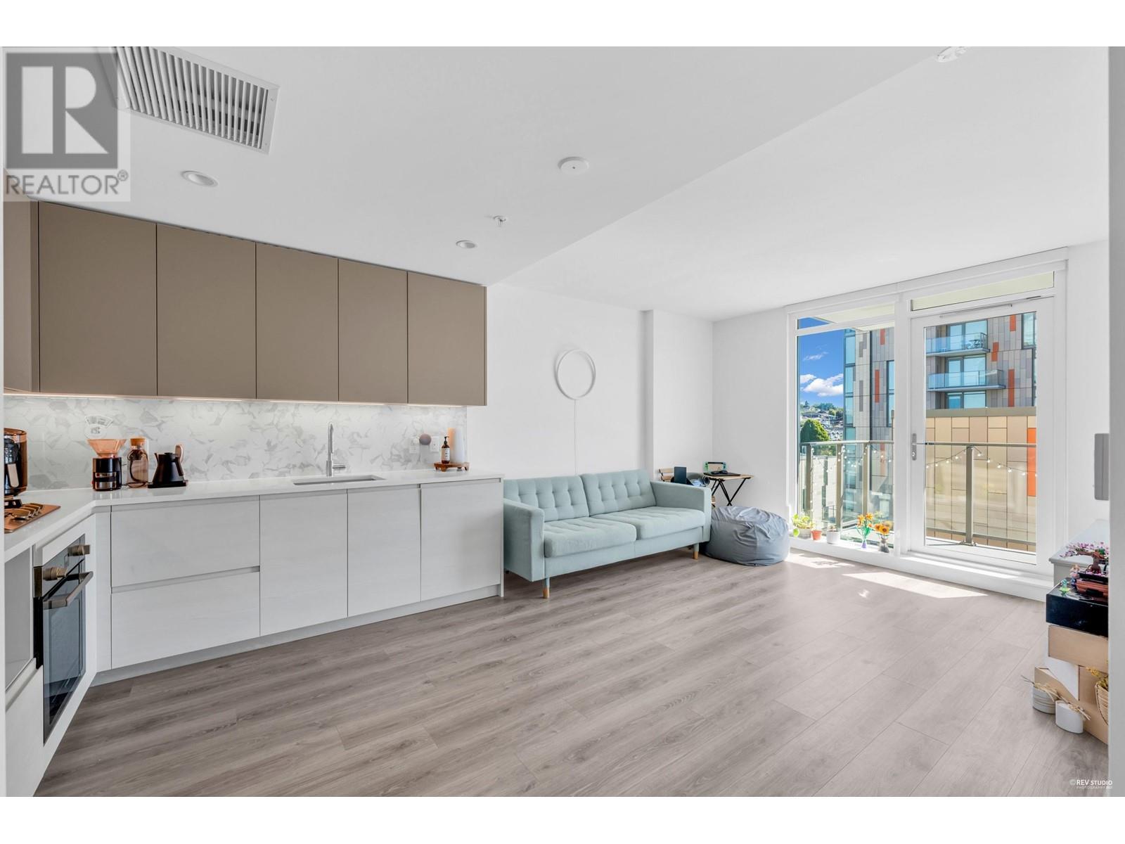 801 8188 Fraser Street, Vancouver, British Columbia  V5X 0J8 - Photo 5 - R2806658