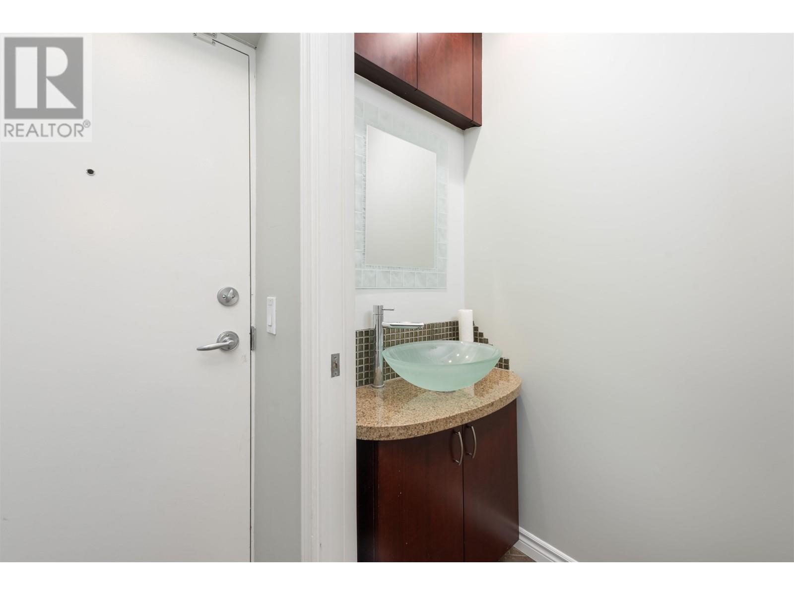 7391 Magnolia Terrace, Burnaby, British Columbia  V5E 4M3 - Photo 13 - R2807133