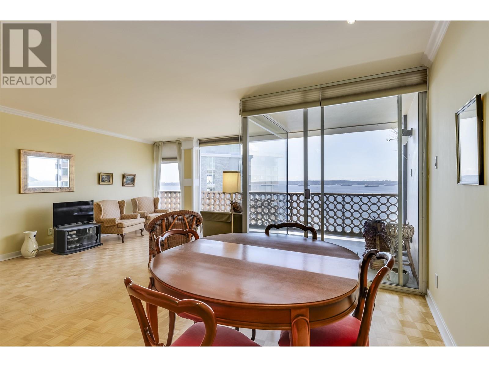 804 2135 Argyle Avenue, West Vancouver, British Columbia  V7V 1A5 - Photo 5 - R2807137