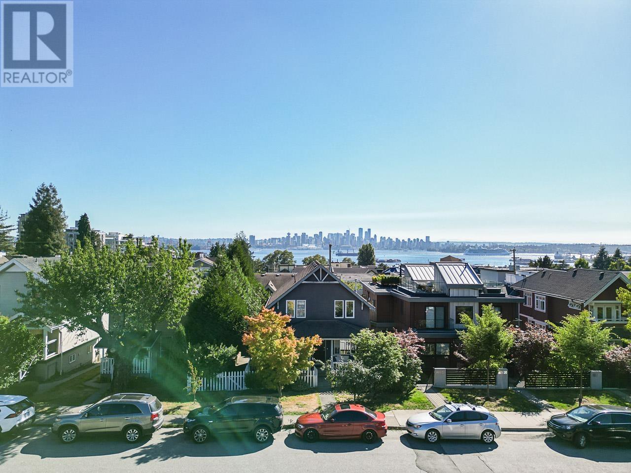 226-228 W 5th Street, North Vancouver, British Columbia  V7M 1K1 - Photo 30 - R2807179