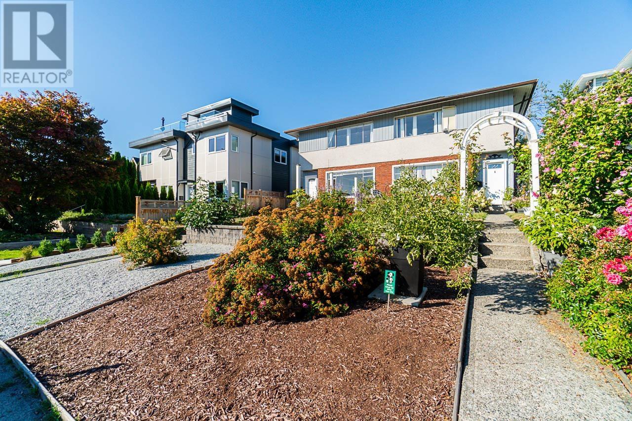 226-228 W 5TH STREET, north vancouver, British Columbia