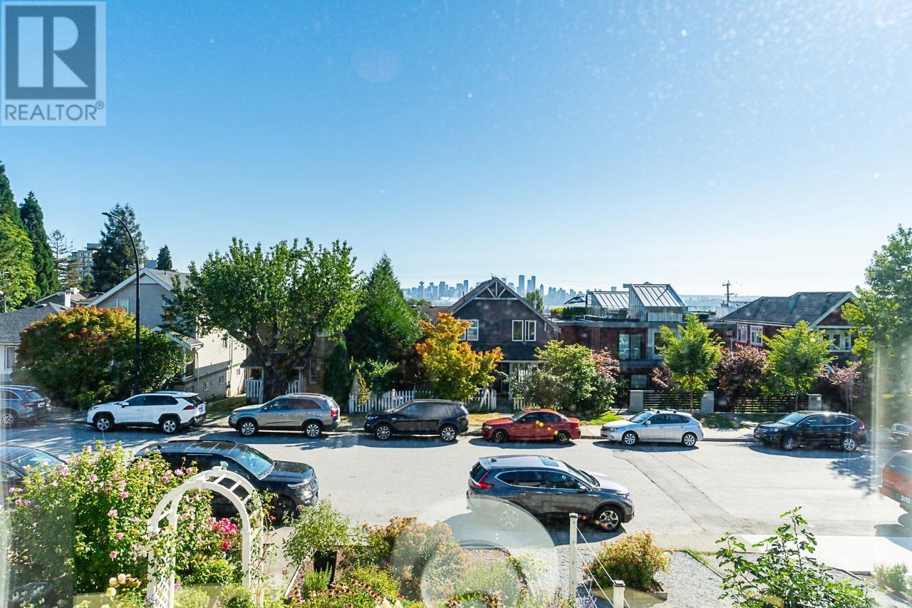 226-228 W 5th Street, North Vancouver, British Columbia  V7M 1K1 - Photo 12 - R2807179