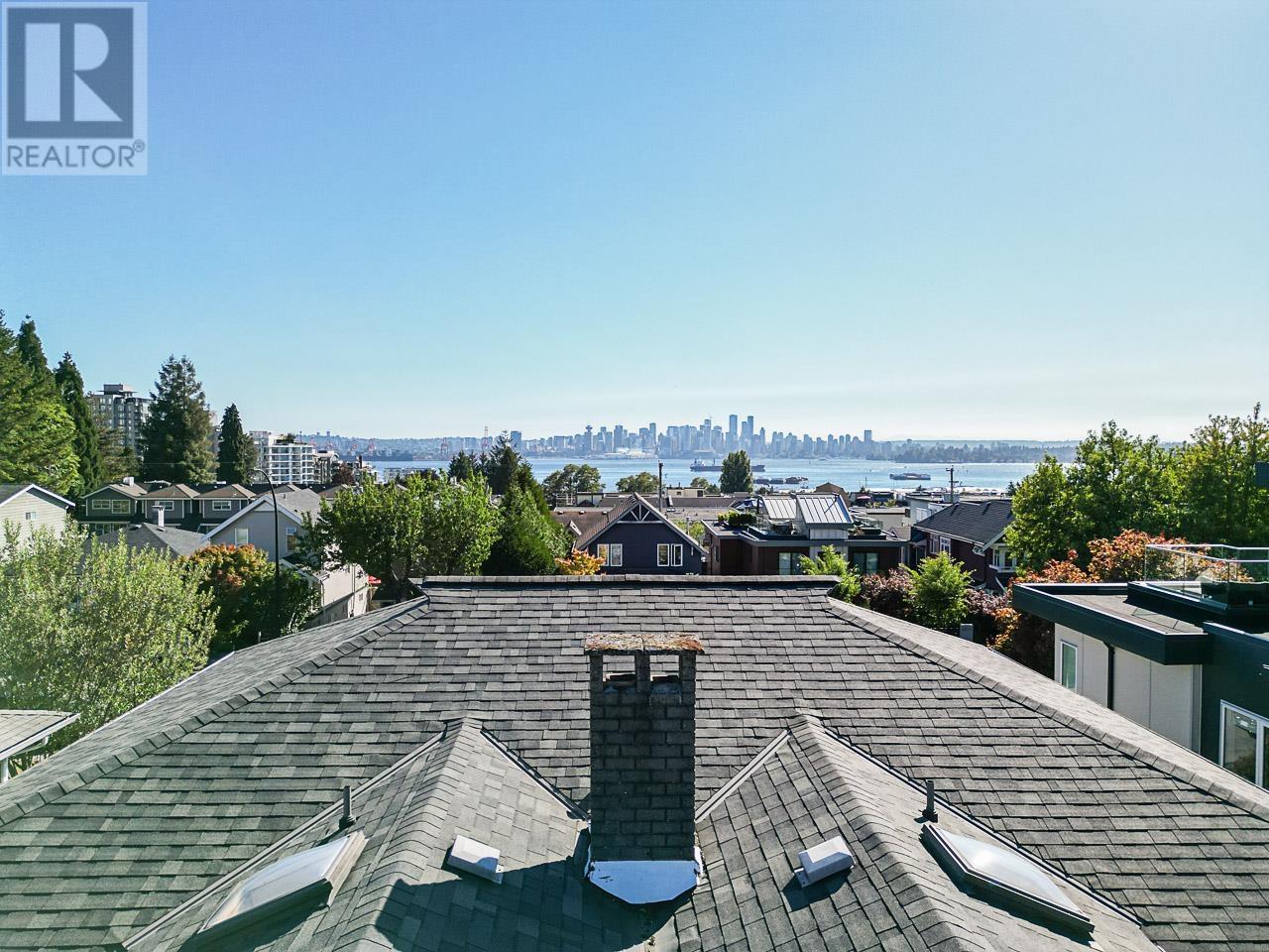 226-228 W 5th Street, North Vancouver, British Columbia  V7M 1K1 - Photo 32 - R2807179