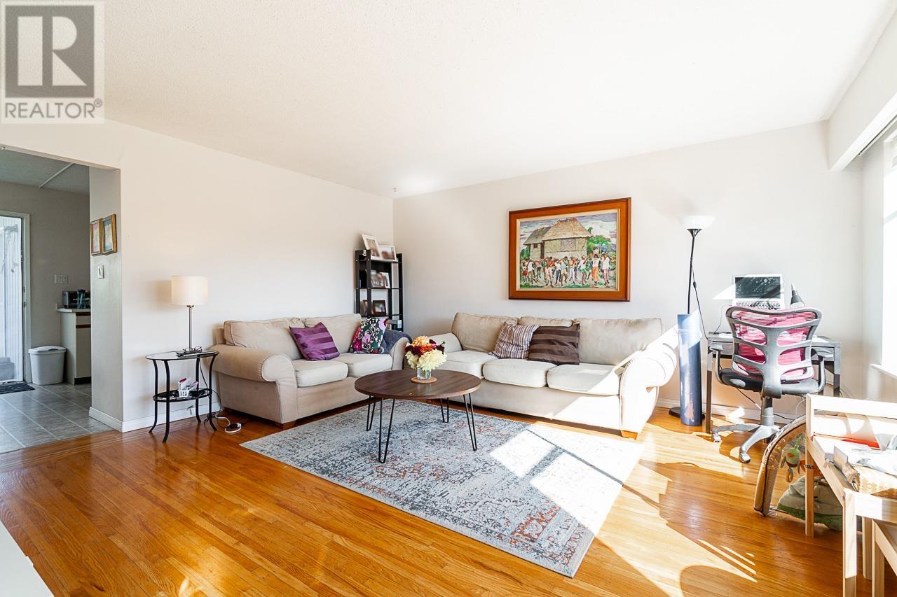 226-228 W 5th Street, North Vancouver, British Columbia  V7M 1K1 - Photo 6 - R2807179