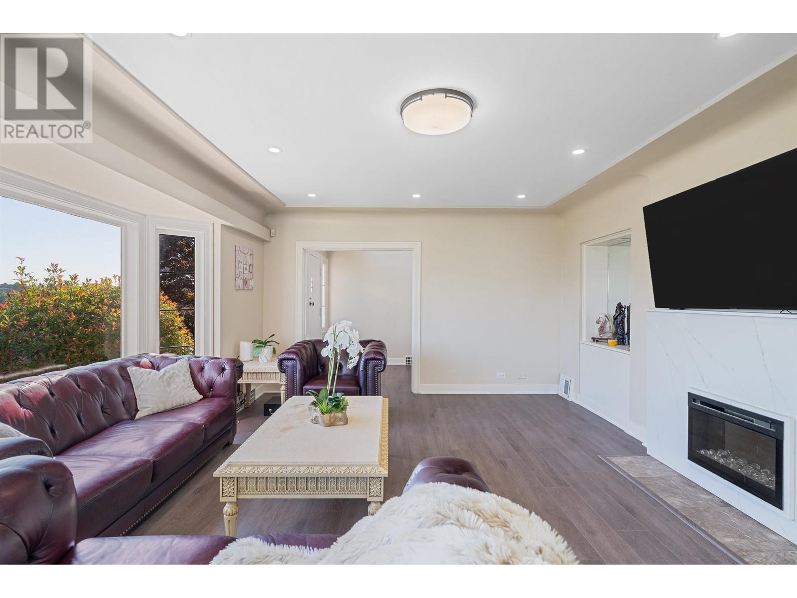 4625 Puget Drive, Vancouver, British Columbia  V6L 2V9 - Photo 4 - R2807244
