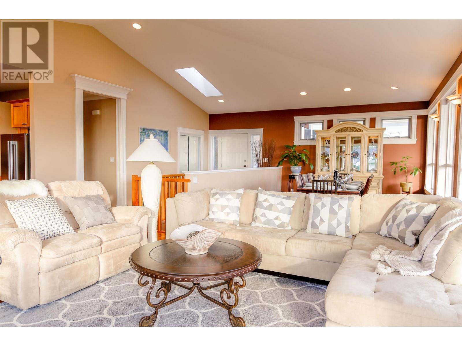 6277 Baillie Road, Sechelt, British Columbia  V7Z 0R5 - Photo 10 - R2806928