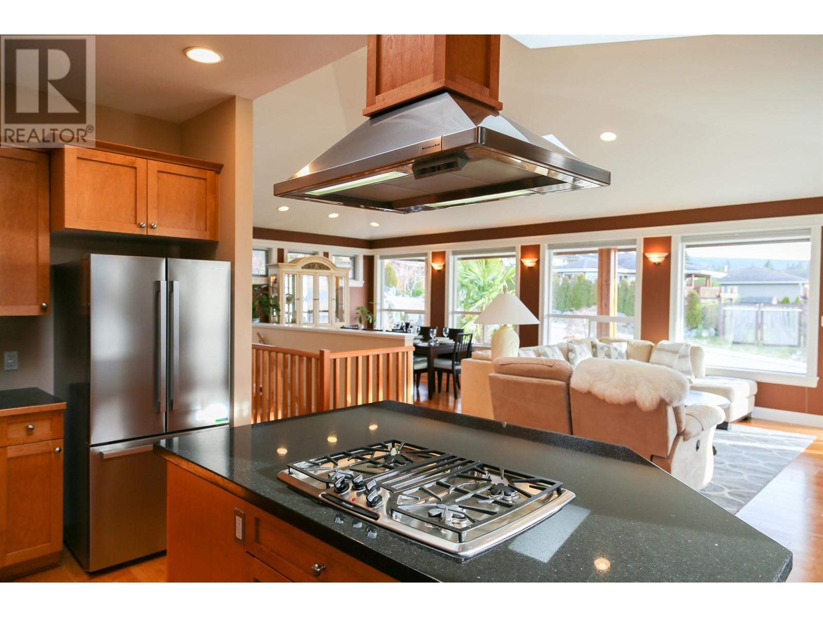 6277 Baillie Road, Sechelt, British Columbia  V7Z 0R5 - Photo 7 - R2806928