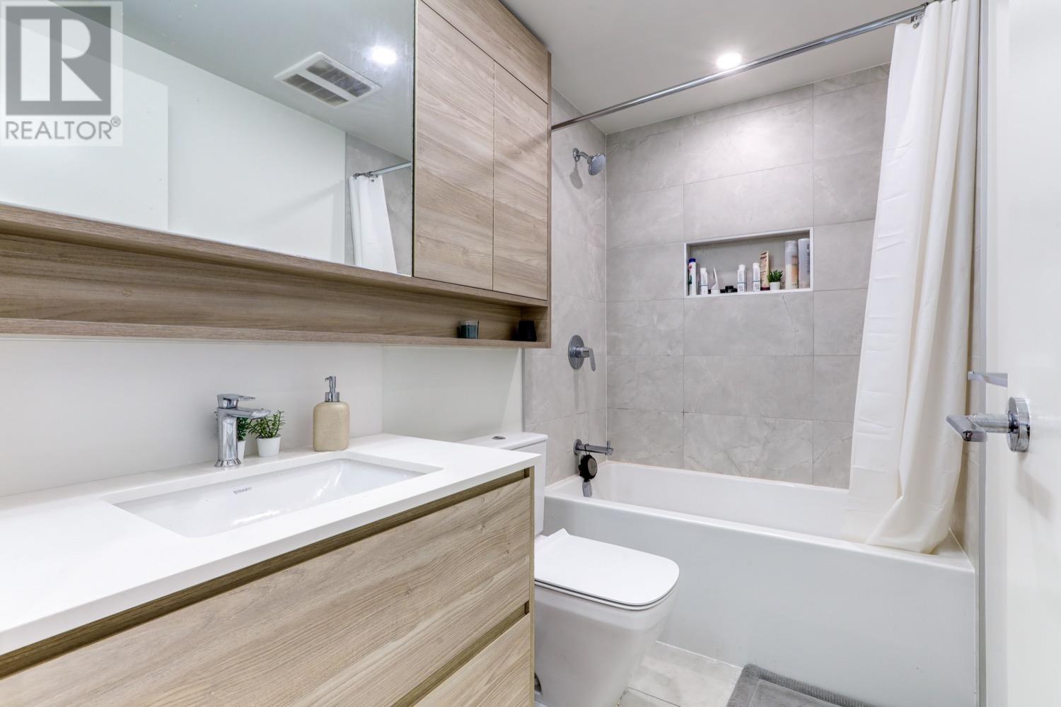 408 585 Austin Avenue, Coquitlam, British Columbia  V3K 0G6 - Photo 10 - R2807278