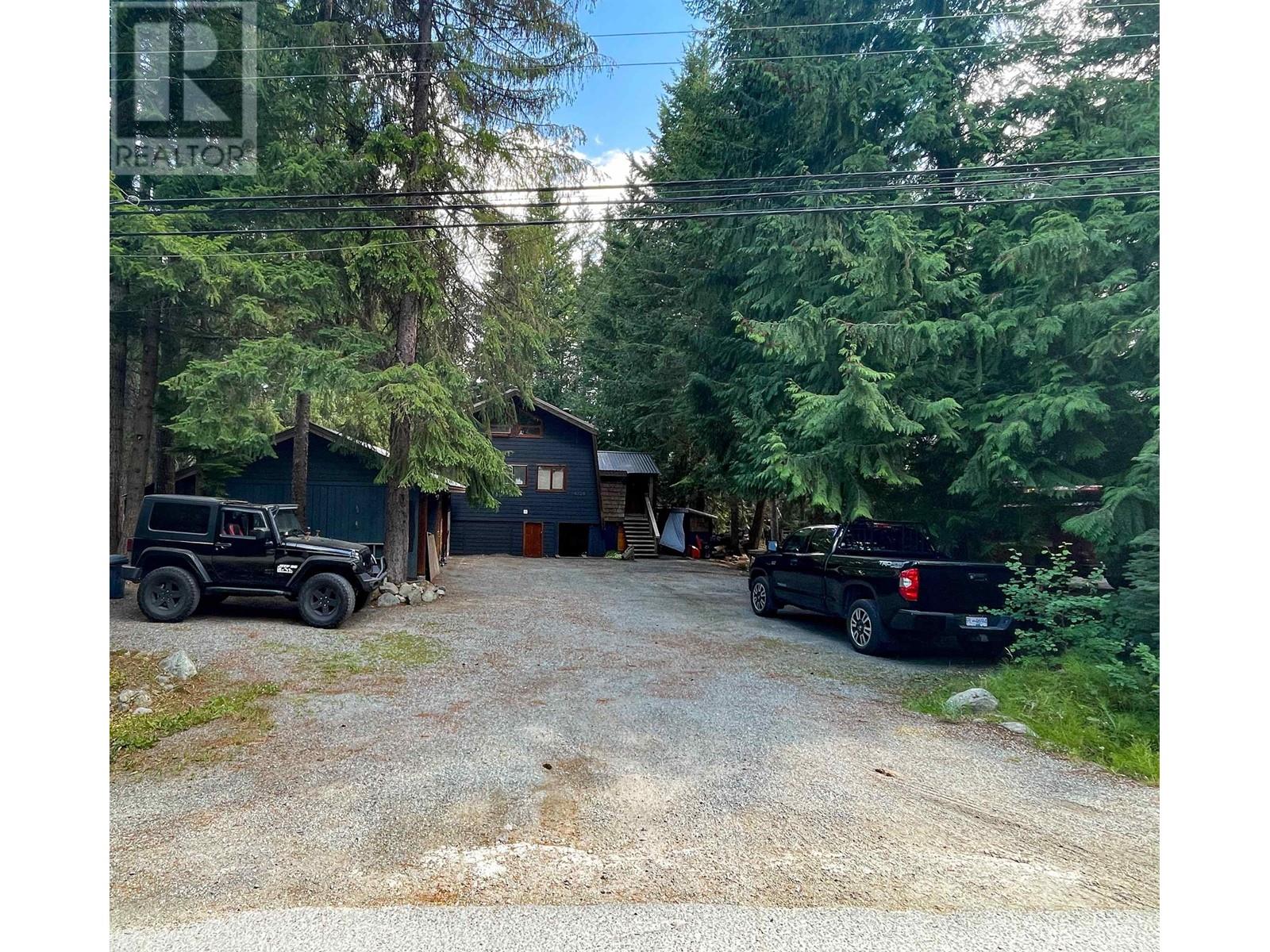 8228 ALPINE WAY, whistler, British Columbia